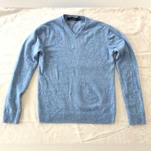 IrelandsEye V-Neck Sweater Mens S Extra Fine Lambswool Light Blue